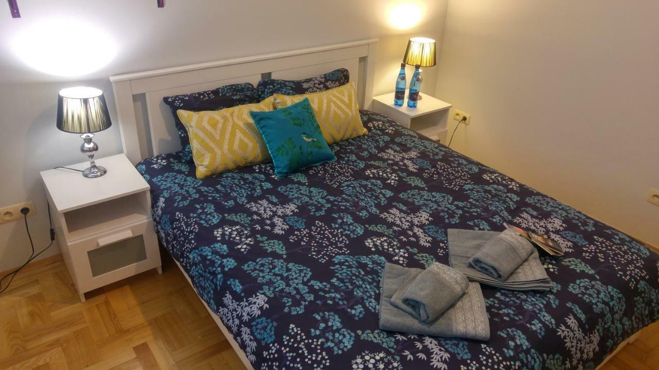Rent0nline Hoza Center Metro * Warszawa