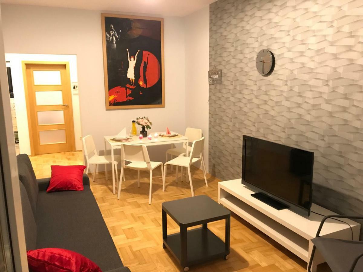 Leilighet Rent0nline Hoza Center Metro
