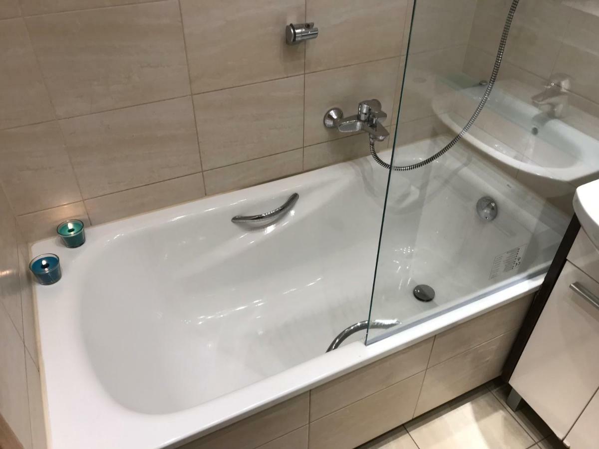 Rent0nline Hoza Center Metro Варшава