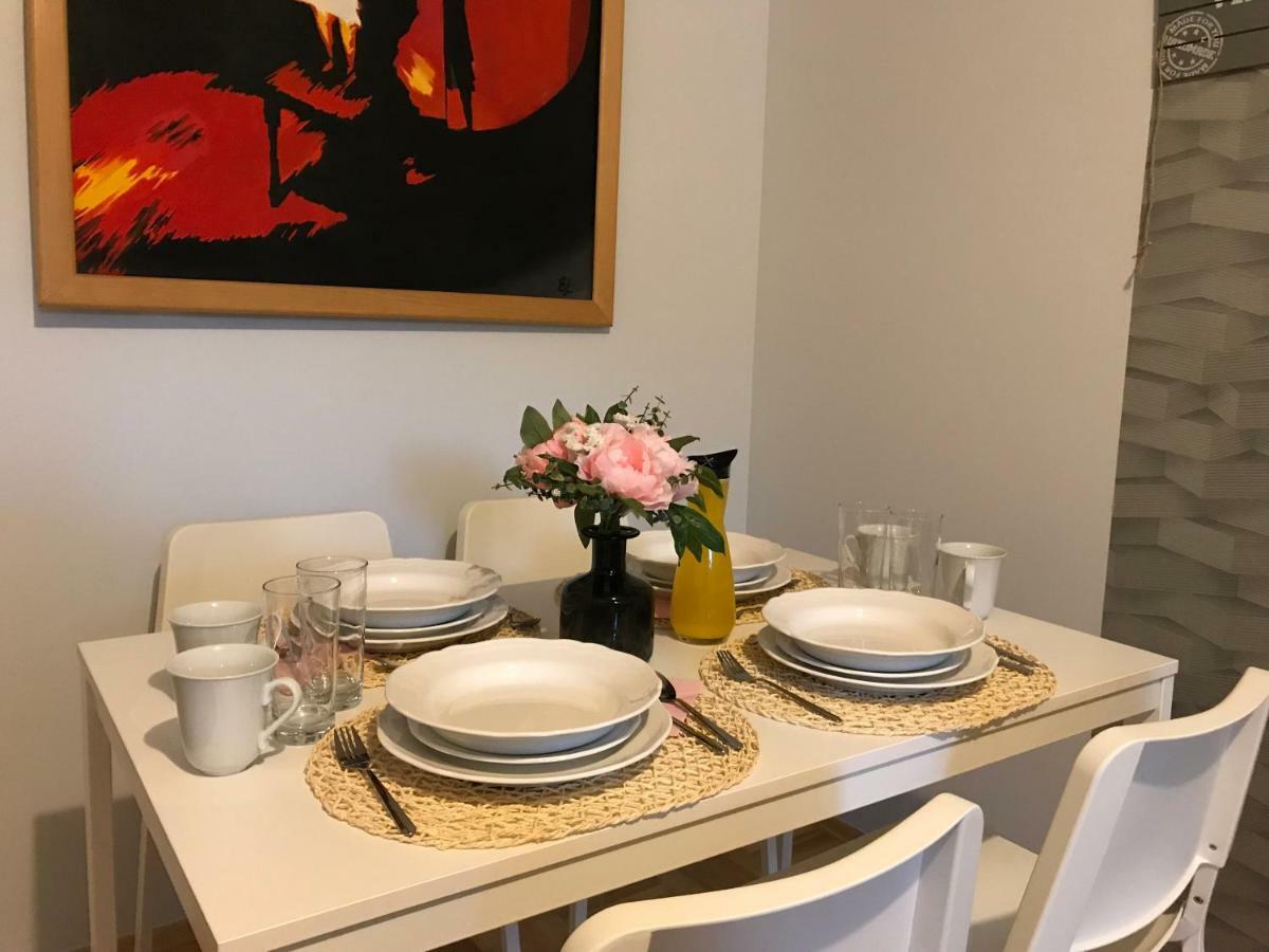 Rent0nline Hoza Center Metro * Варшава
